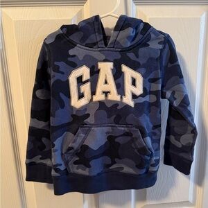 GAP Kids Navy Camo Hoodie Size 4